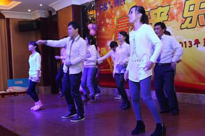 美洛士衣柜2014 贏未來(lái)·樂(lè)無(wú)限迎春晚會(huì)成功舉辦